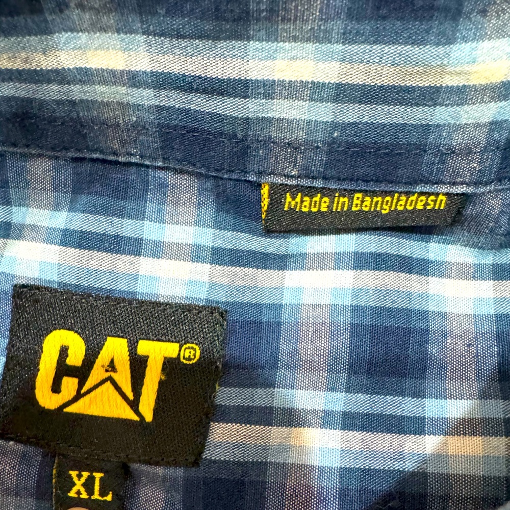 CAT Button Up - Picture 6 of 7